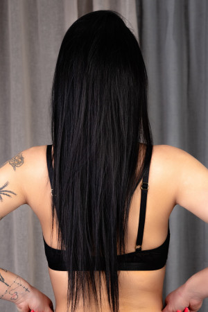 Zmysłowy, czarny biustonosz z paskiem, braletka. MIękka koronka.