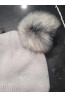 Komplet zimowy „Miś” – czapka z pomponami i komin jasnoszary.