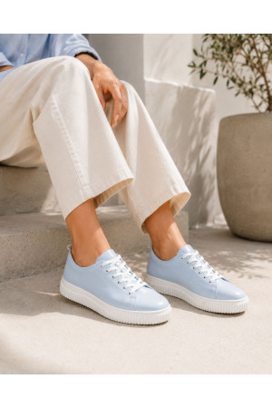 (0101)Błękitne skórzane sneakersy damskie na platformie